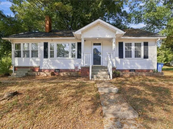 310 N 4th Ave, Mayodan, NC 27027