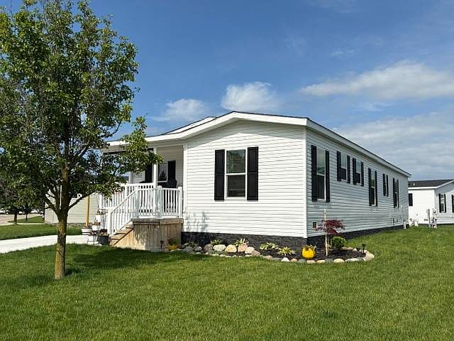 1st image of 57152 S Millstone Pond Blvd