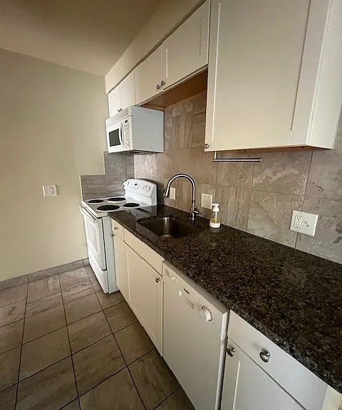 R.O.C. Apartments — Photo 32