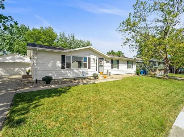 3930 Del Matro Rd, Waterloo, IA 50701