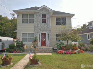 941 Grove Ave, South Amboy, NJ 08879