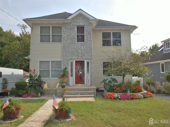 941 Grove Ave, South Amboy, NJ 08879