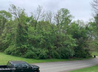 1926 Breezy Ridge Trl, Knoxville, TN 37922