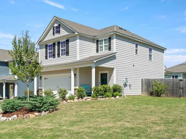 208 Park View Cir, Chelsea, AL 35043