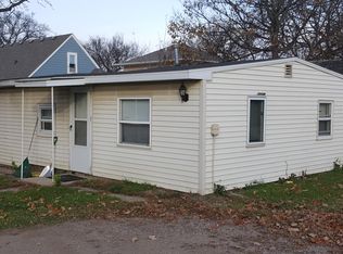 217 5th Ave S APT B, Brookings, SD 57006