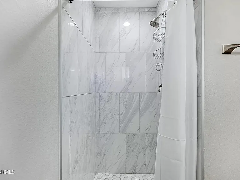 1834 E Alameda Dr — Photo 19