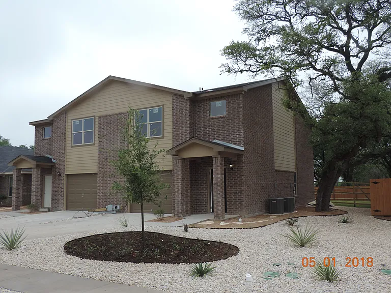 712 Circle Diamond Ln — Photo 9
