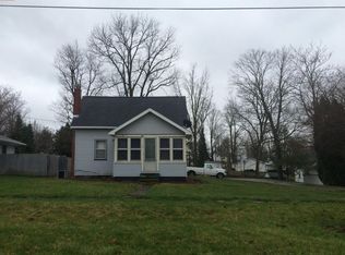 115 1st St, Addison, MI 49220