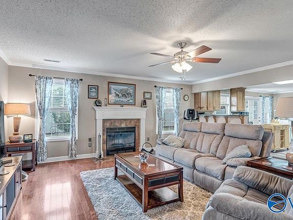 5th image of 4820 Inglewood Ct SE
