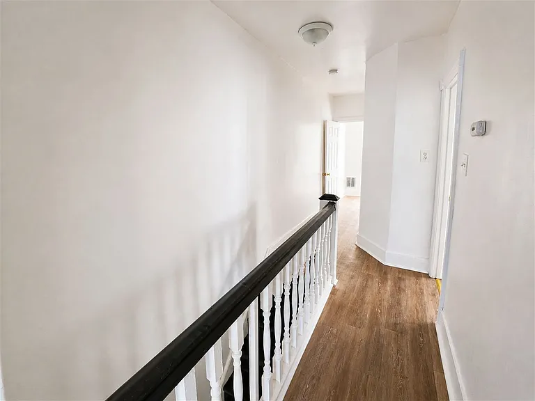 2238 N Pine St — Photo 15