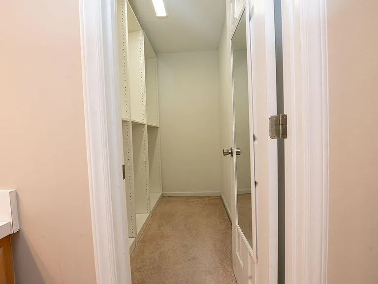 5803 Whisperwood Dr — Photo 31