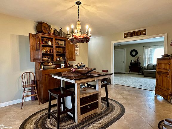 5th image of 707 N H St