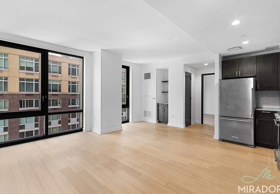 1st image of 21 W End Ave APT 1501