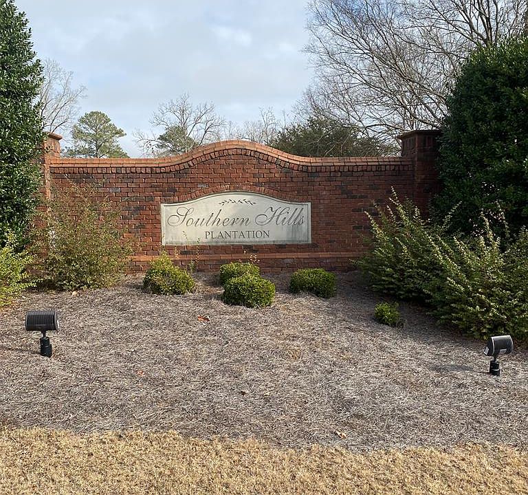 1st image of 2 Crabapple Dr