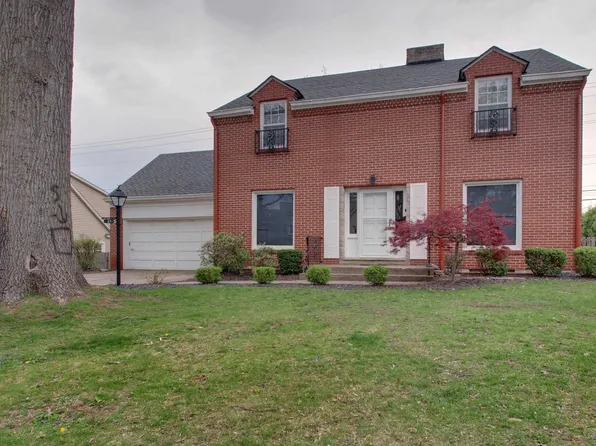 95 Woodlawn Rd, Quincy, IL 62301