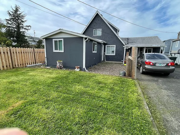 226 SW 29th St, Newport, OR 97365
