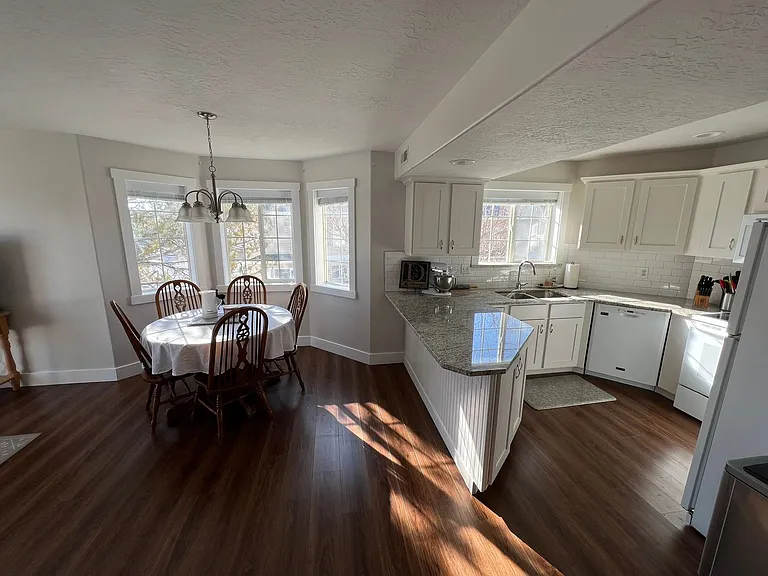 1264 S 1220 W — Photo 5