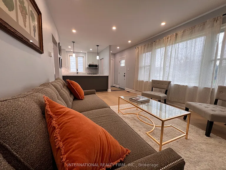 9 Admiral Rd — Photo 5