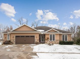 1307 Timber Ridge Dr, Washington, IA 52353