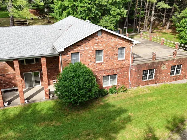 991 River Rd, Morgantown, WV 26501