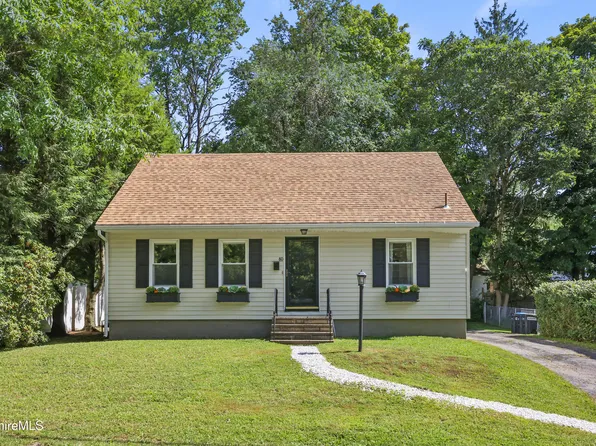 80 Preston Ave, Pittsfield, MA 01201