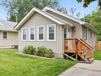 2022 Des Moines St, Des Moines, IA, 50317