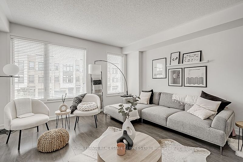 Oakville Townhouse for rent - 3 Bedrooms — photo 11