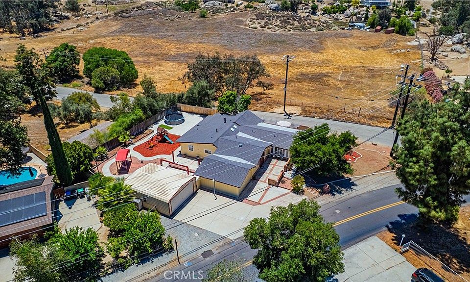 1st image of 41257 Crest Dr