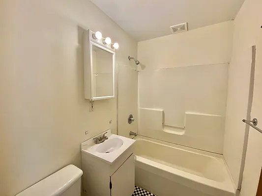 Rented by Crosstown Apartments NYC | media 38