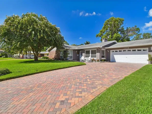 1308 Eastfield Dr, Clearwater, FL 33764