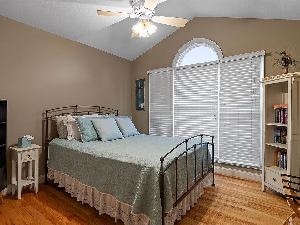 64th image of 1020 Thomas Rd