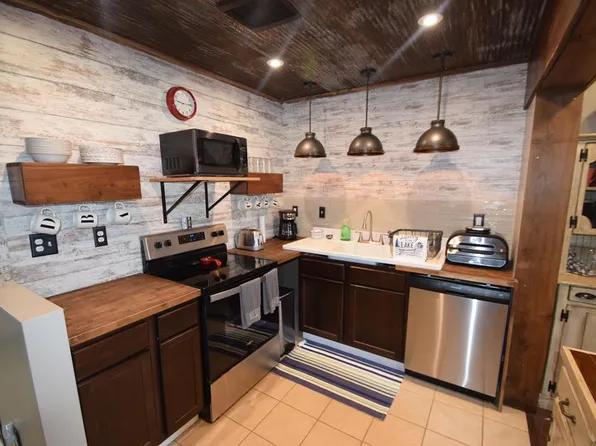 23007 Condo Rd, Unionville, MO 63565