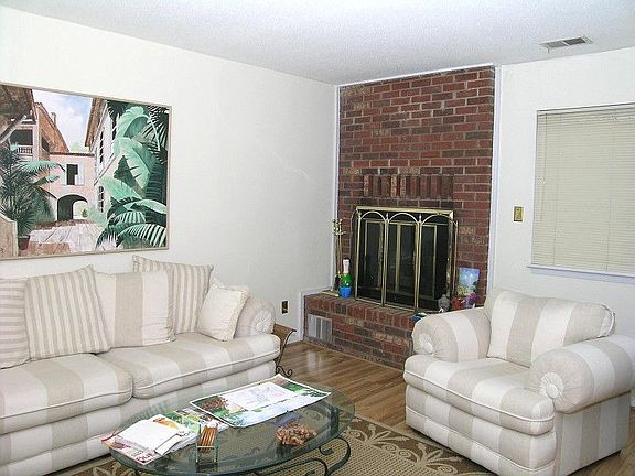 3rd image of 9026 McAlpine Cove Ct