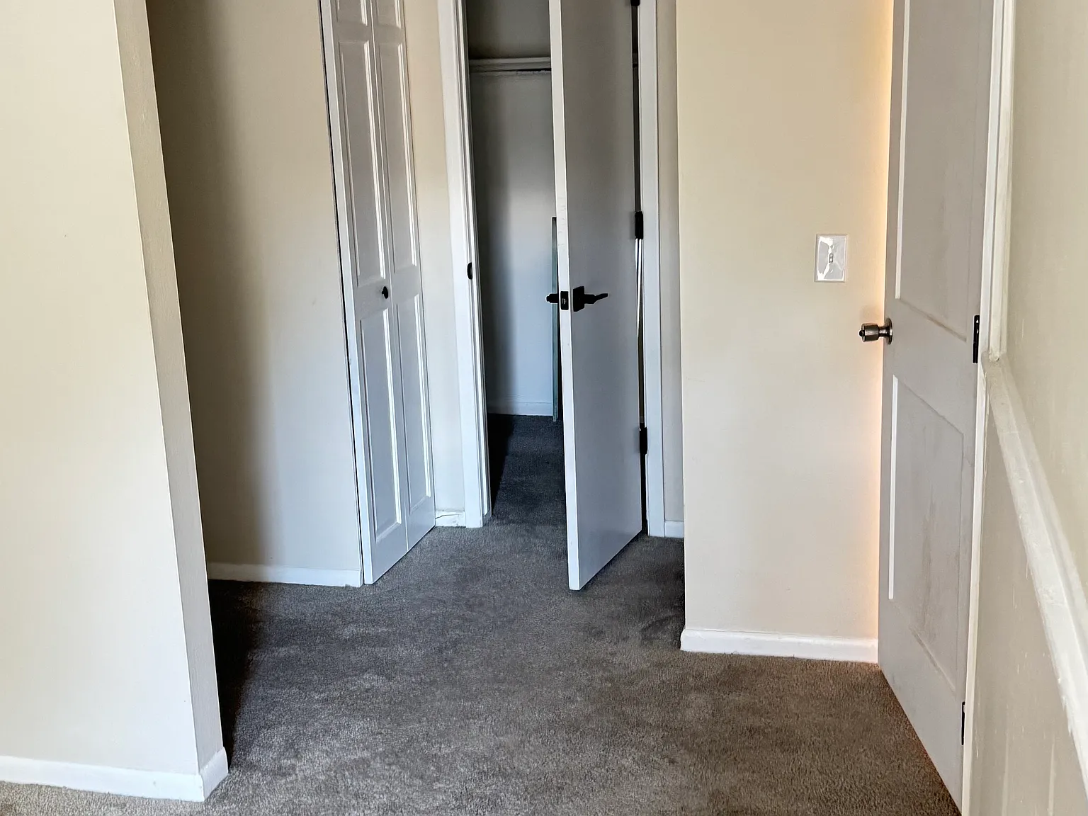 2 bed, 1105 sqft, $2,300 — Photo 4