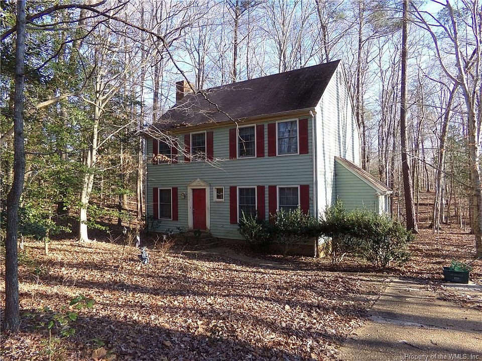 1st image of 154 Country Club Dr
