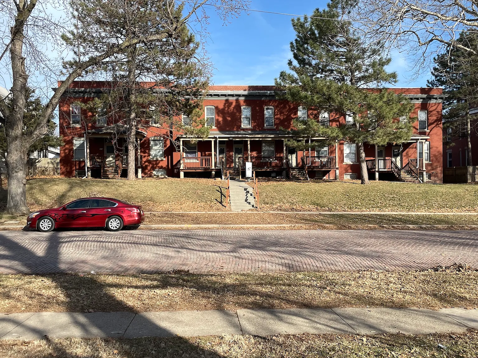 Parkview Place Apartments — Photo 1