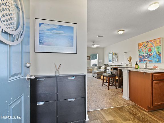 4th image of 177 WHITLAND Way