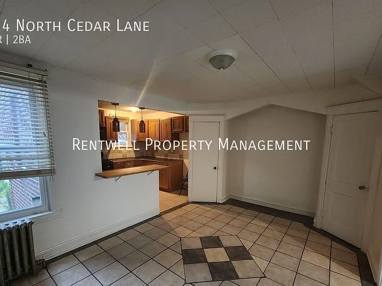 114 N Cedar Ln — Photo 6