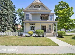 500 Peninsular Ave, Grayling, MI 49738