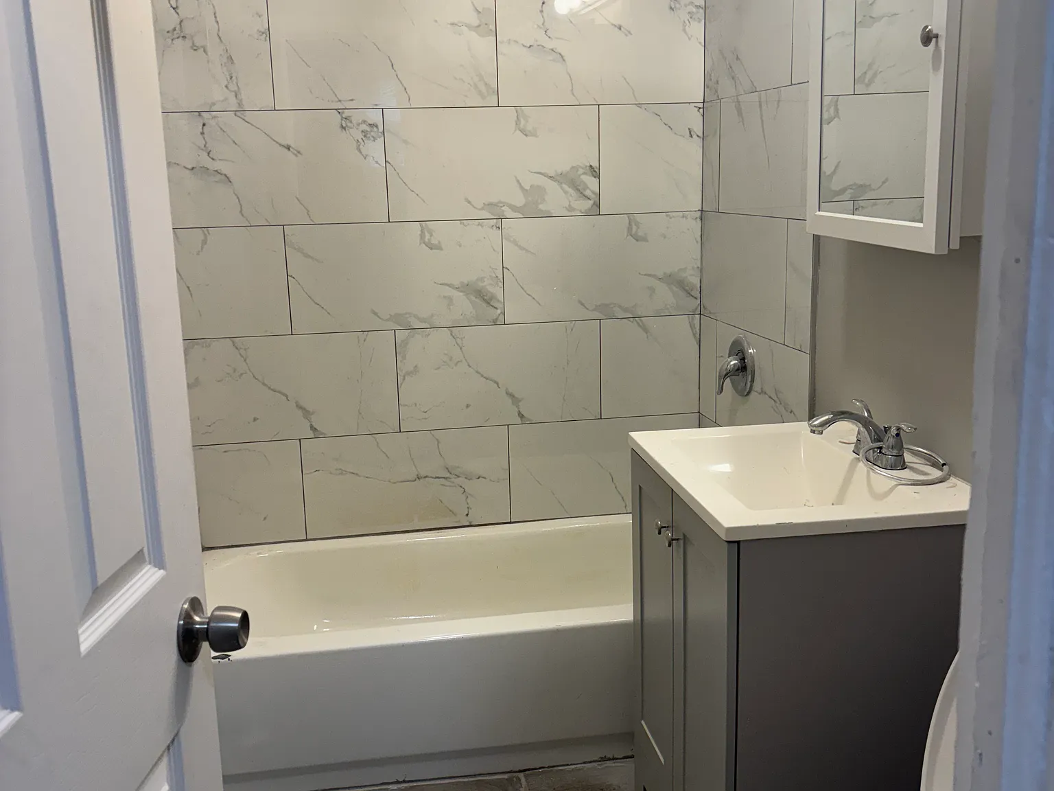 2 bed, 780 sqft, $1,325 — Photo 2