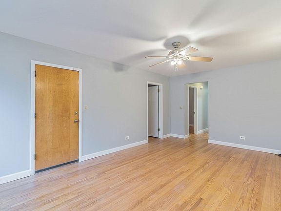 5th image of 2444 N Saint Louis Ave #1