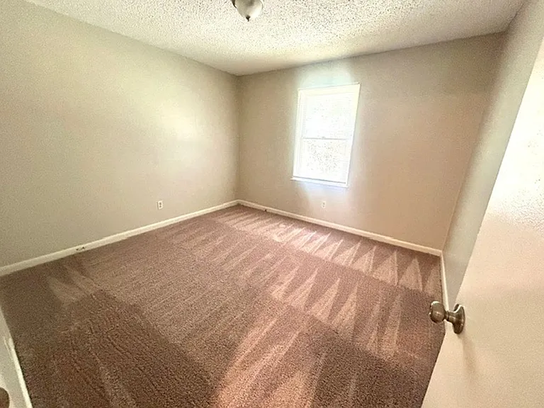 4510 Bonnell Dr NW — Photo 5