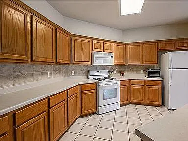 1506 Cora Marie Dr — Photo 17