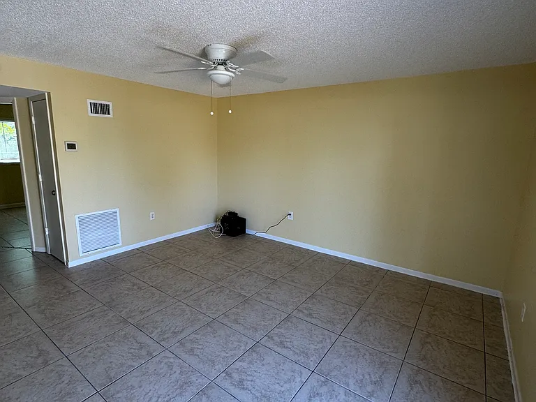 645 S McCall Rd #112 — Photo 10