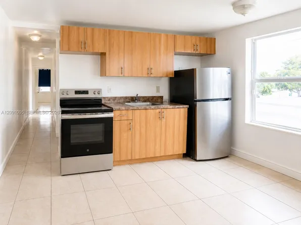 1186 NW 103rd St #2, Miami, FL 33150