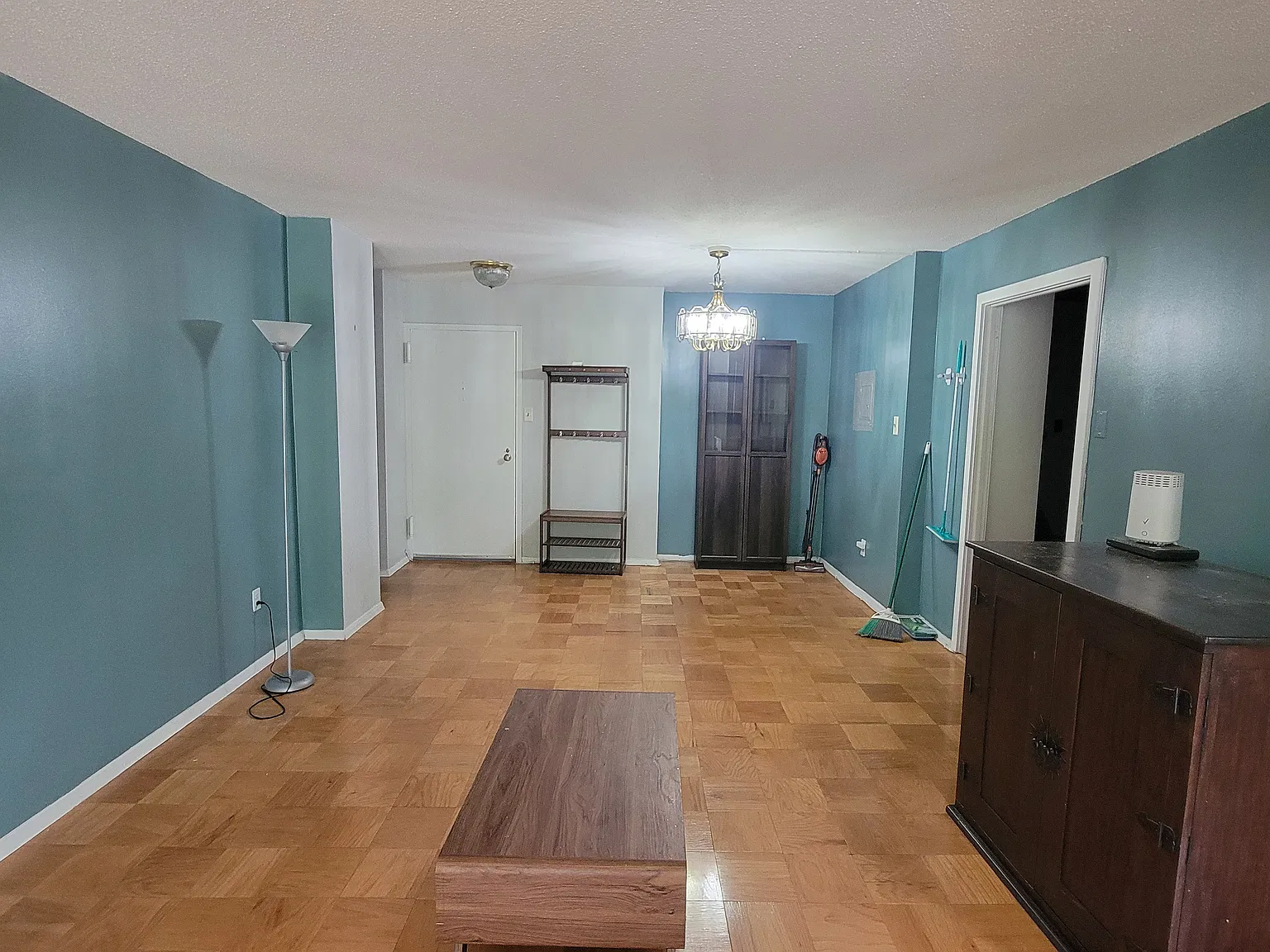 2 bed, 927 sqft, $2,100 — Photo 3