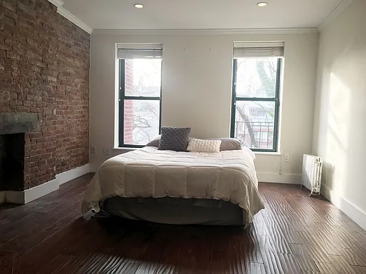 Rented by LG Fairmont Group | media 13