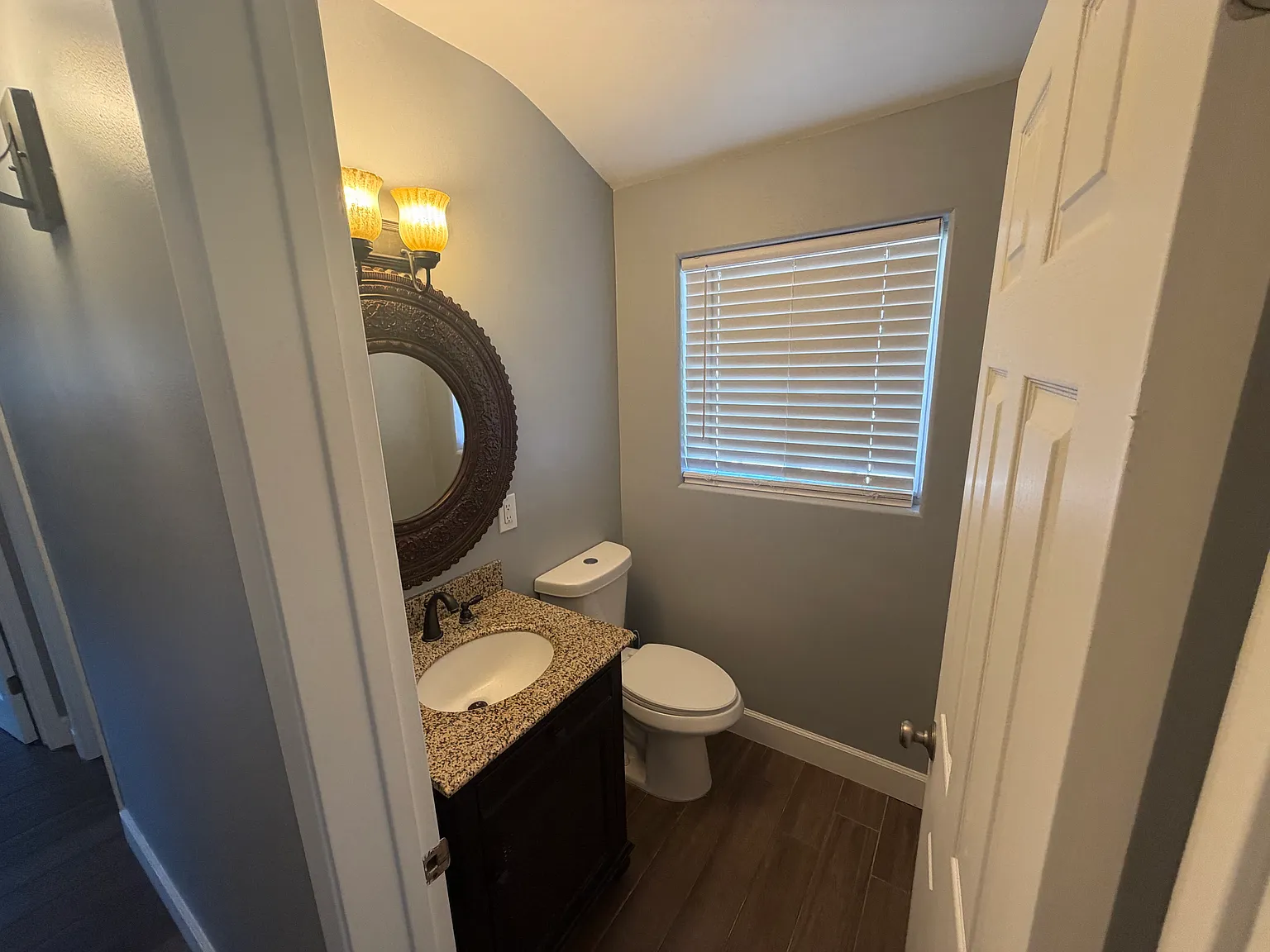 3 bed, 1216 sqft, $4,250 — Photo 4