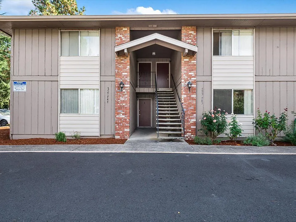 Laurel Park Apartments