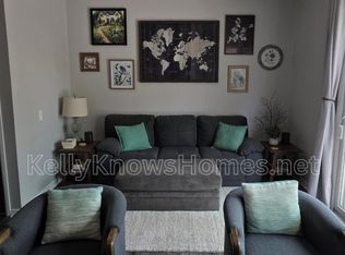 19651 Neptune Ct, Northville, MI 48167